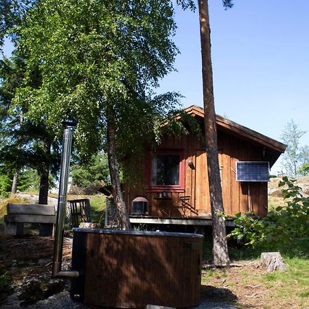 Cosy Cabin Without Running Water And Electricity Hotel เลวองแกร์ ภายนอก รูปภาพ